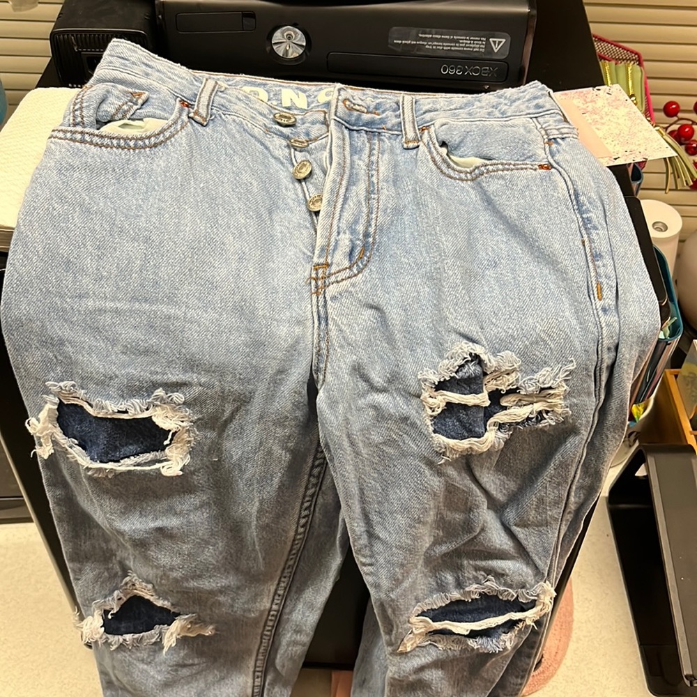 Ross, 00, Ripped Denim, Mom Jean